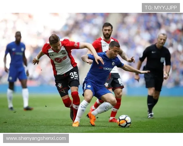 英超球员客场住宿安排与比赛状态保持策略